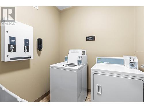 107 Village Centre Court Unit# 412, Vernon, BC - Indoor Photo Showing Laundry Room