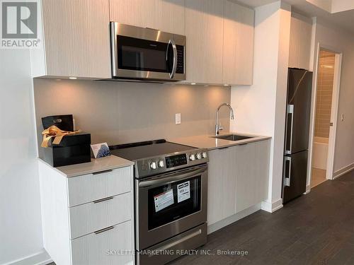 3114 - 25 Richmond Street E, Toronto, ON - Indoor Photo Showing Kitchen