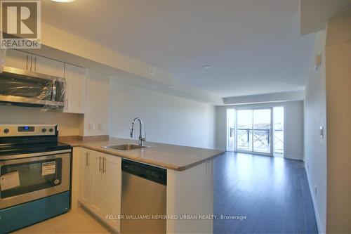 218 - 10 Dunsheath Way, Markham, ON - Indoor Photo Showing Kitchen