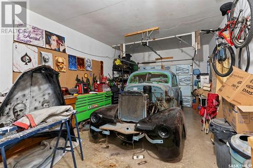 609 King Street, Imperial, SK - Indoor Photo Showing Garage