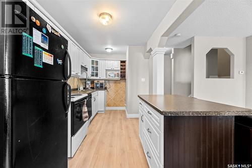 6 1292 D Gordon Road, Moose Jaw, SK - Indoor Photo Showing Kitchen