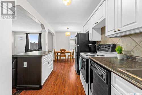 6 1292 D Gordon Road, Moose Jaw, SK - Indoor Photo Showing Kitchen