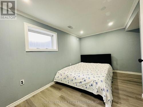 B - 128 Toulon Crescent, London, ON - Indoor Photo Showing Bedroom