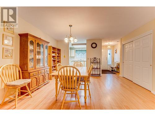 2806 35 Street Unit# 102, Vernon, BC - Indoor Photo Showing Dining Room