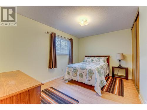 2806 35 Street Unit# 102, Vernon, BC - Indoor Photo Showing Bedroom