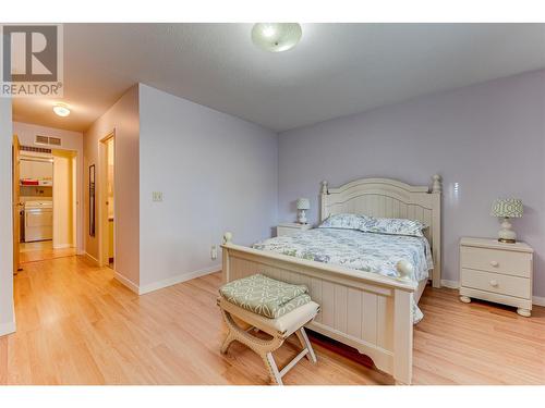 2806 35 Street Unit# 102, Vernon, BC - Indoor Photo Showing Bedroom