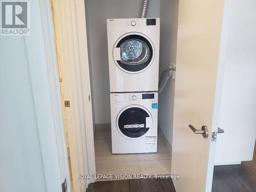 431 - 20 O'Neill Road, Toronto, ON - Indoor Photo Showing Laundry Room