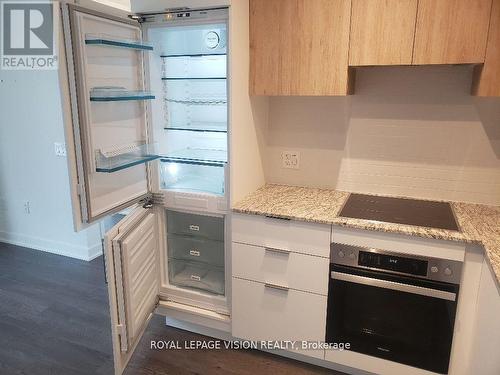 431 - 20 O'Neill Road, Toronto, ON - Indoor Photo Showing Kitchen