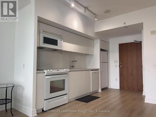 1911 - 75 Queens Wharf Road, Toronto, ON - Indoor Photo Showing Kitchen