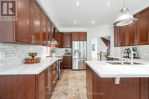 64 Westminster Circle, Barrie, ON - Indoor Photo Showing Kitchen With Double Sink With Upgraded Kitchen