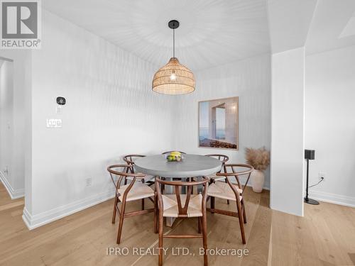 759 Aspen Terrace E, Milton, ON - Indoor Photo Showing Dining Room