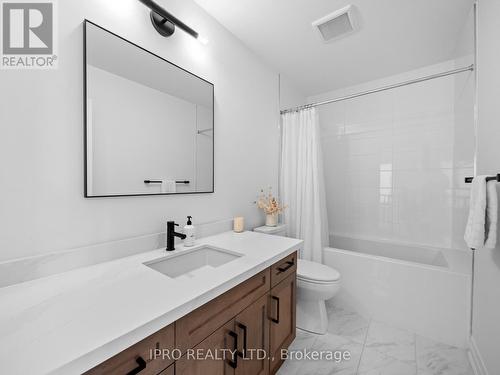 759 Aspen Terrace E, Milton, ON - Indoor Photo Showing Bathroom