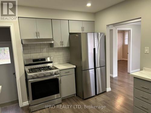 284 Cedar Crescent, Cambridge, ON - Indoor Photo Showing Kitchen