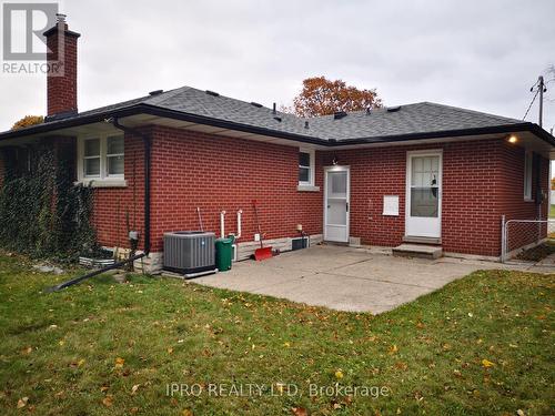 284 Cedar Crescent, Cambridge, ON - Outdoor With Exterior