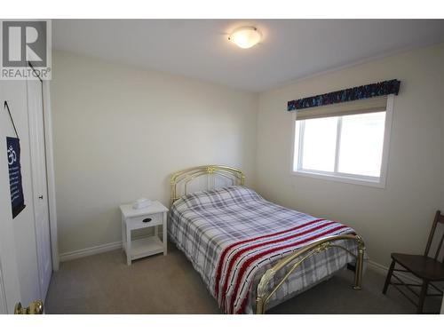 1840 Oliver Ranch Road Unit# 20, Okanagan Falls, BC - Indoor Photo Showing Bedroom