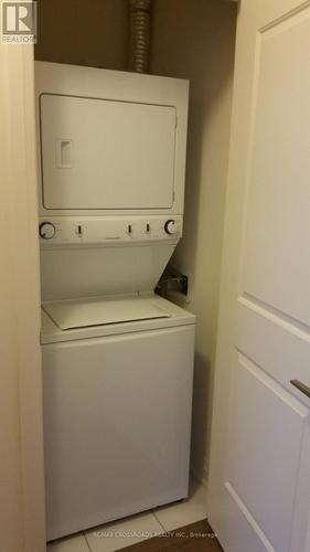 309 - 8763 Bayview Avenue, Richmond Hill, ON - Indoor Photo Showing Laundry Room