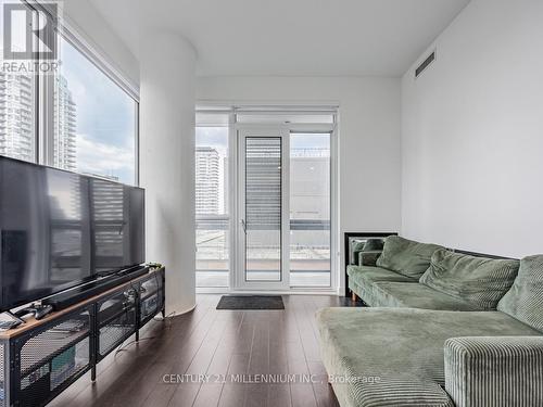 1203 - 39 Roehampton Avenue, Toronto, ON - Indoor Photo Showing Living Room