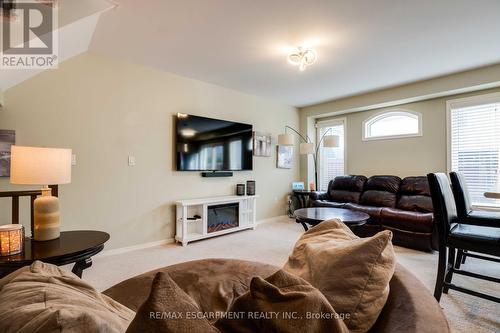 4269 Murvel Avenue, Burlington, ON - Indoor Photo Showing Living Room