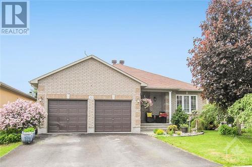 412 Van Dusen Street, Almonte, ON - Outdoor With Facade