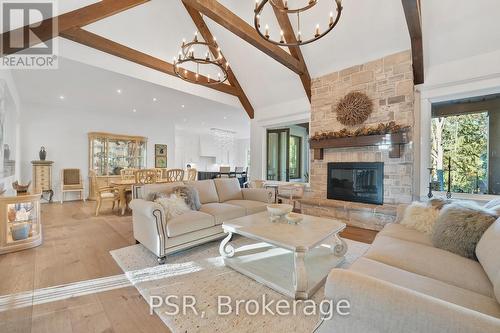 455 William Street, Niagara-On-The-Lake, ON - Indoor Photo Showing Living Room With Fireplace