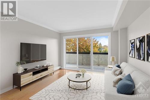 207 - 158 C Mcarthur Avenue, Ottawa, ON - Indoor Photo Showing Living Room