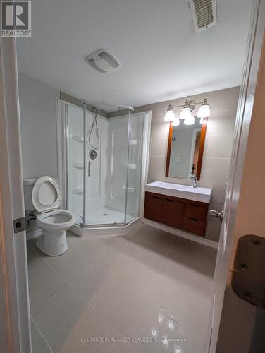 41 - 167 Arkell Road, Guelph, ON - Indoor Photo Showing Bathroom