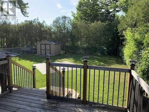 586 Chamberlain Road, Burlington, ON - Outdoor With Backyard