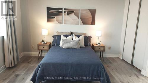 801 - 326 Major Mackenzie Drive E, Richmond Hill, ON - Indoor Photo Showing Bedroom