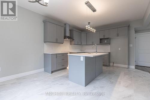 3465 Oriole Circle E, London, ON - Indoor Photo Showing Kitchen