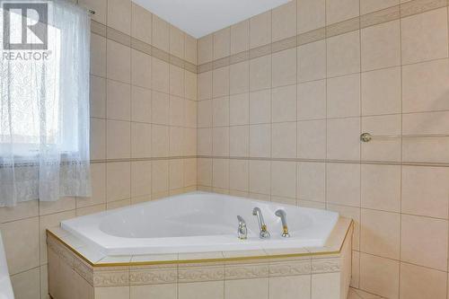 106 Ladouceur Street, Champlain (614 - Champlain Twp), ON - Indoor Photo Showing Bathroom