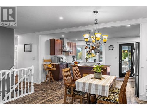 220 Lakeshore Drive, Chase, BC - Indoor Photo Showing Dining Room