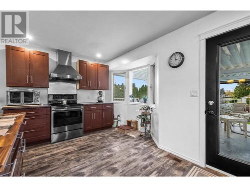 220 Lakeshore Drive, Chase, BC - Indoor Photo Showing Kitchen