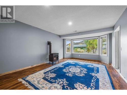 220 Lakeshore Drive, Chase, BC - Indoor