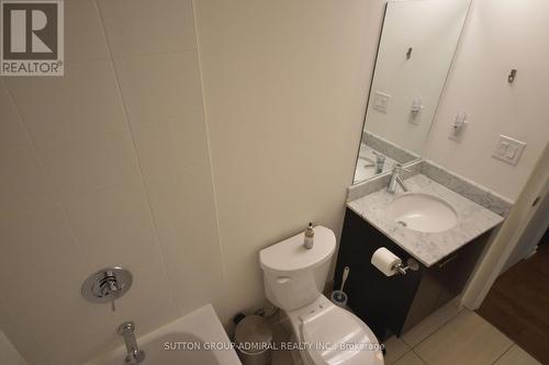 901 - 36 Lisgar Street, Toronto, ON - Indoor Photo Showing Bathroom