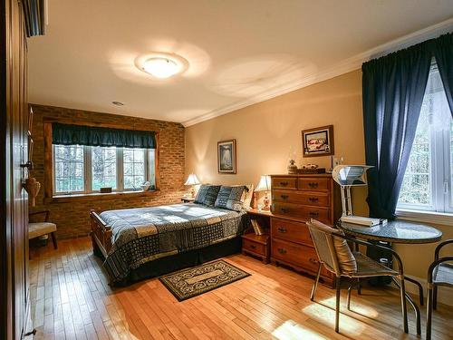 Master bedroom - 102 Rue Des Primeroses, Saint-Colomban, QC - Indoor Photo Showing Bedroom