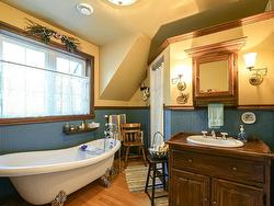 Ensuite bathroom - 