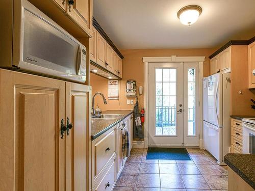 Kitchen - 102 Rue Des Primeroses, Saint-Colomban, QC - Indoor Photo Showing Kitchen