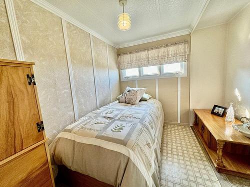 Chambre Ã Â coucher - 56 Ch. Deveau, Les Îles-De-La-Madeleine, QC - Indoor Photo Showing Bedroom