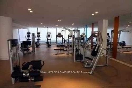 2301-832 Bay St, Toronto, ON - Indoor Photo Showing Gym Room