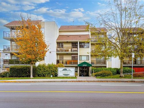 309-2757 Quadra St, Victoria, BC - Outdoor With Balcony With Facade