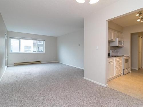 309-2757 Quadra St, Victoria, BC - Indoor Photo Showing Other Room