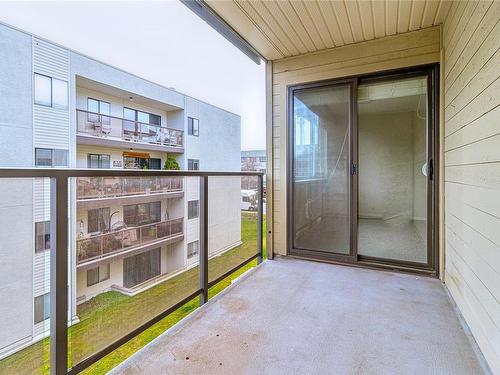 309-2757 Quadra St, Victoria, BC - Outdoor With Balcony With Exterior