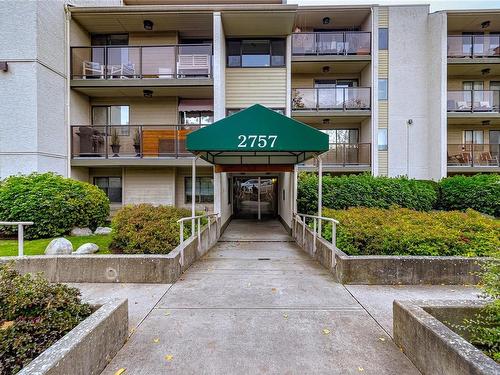 309-2757 Quadra St, Victoria, BC - Outdoor With Balcony