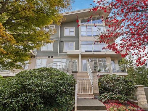 203-1155 Yates St, Victoria, BC - Outdoor