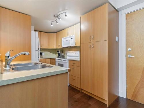 203-1155 Yates St, Victoria, BC - Indoor Photo Showing Kitchen With Double Sink