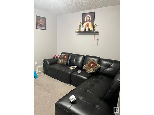 1105 33A St Nw, Edmonton, AB - Indoor Photo Showing Living Room