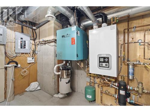 1108 Burgess Way, Kamloops, BC - Indoor Photo Showing Basement