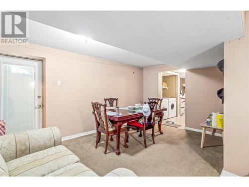 460 Mcdonald Road, Kelowna, BC - Indoor Photo Showing Dining Room