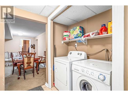 460 Mcdonald Road, Kelowna, BC - Indoor Photo Showing Laundry Room