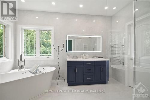 2539 Kearns Way, Ottawa, ON - Indoor Photo Showing Bathroom